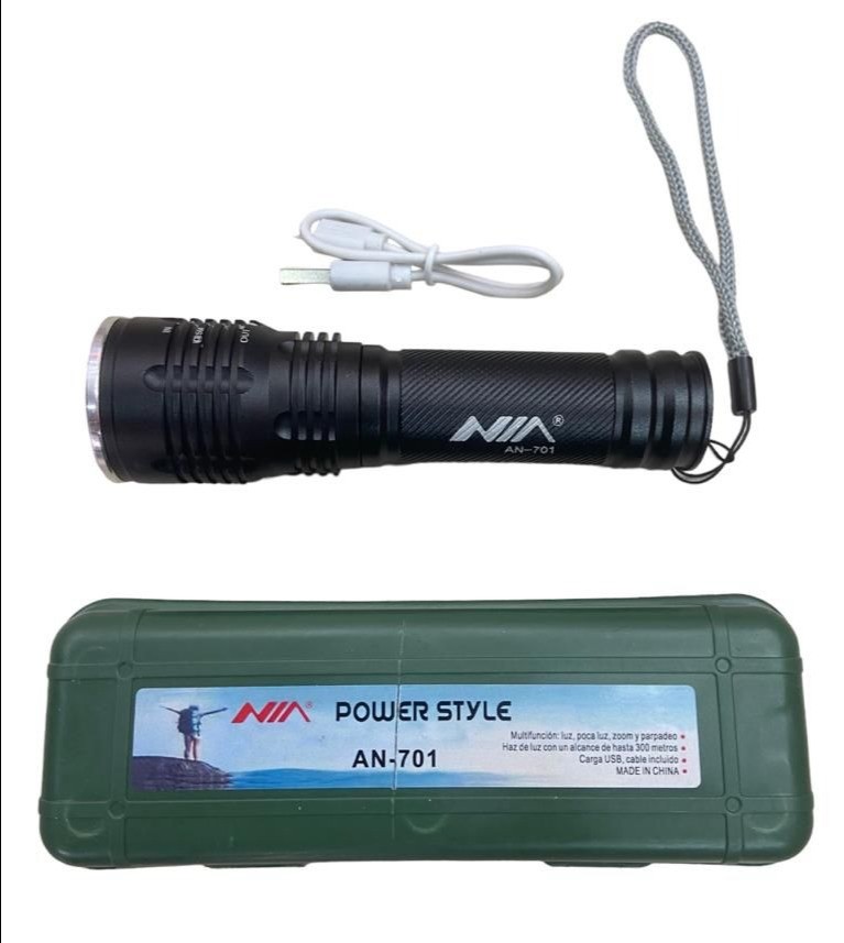 Linterna tactica NIA AN-701 recargable